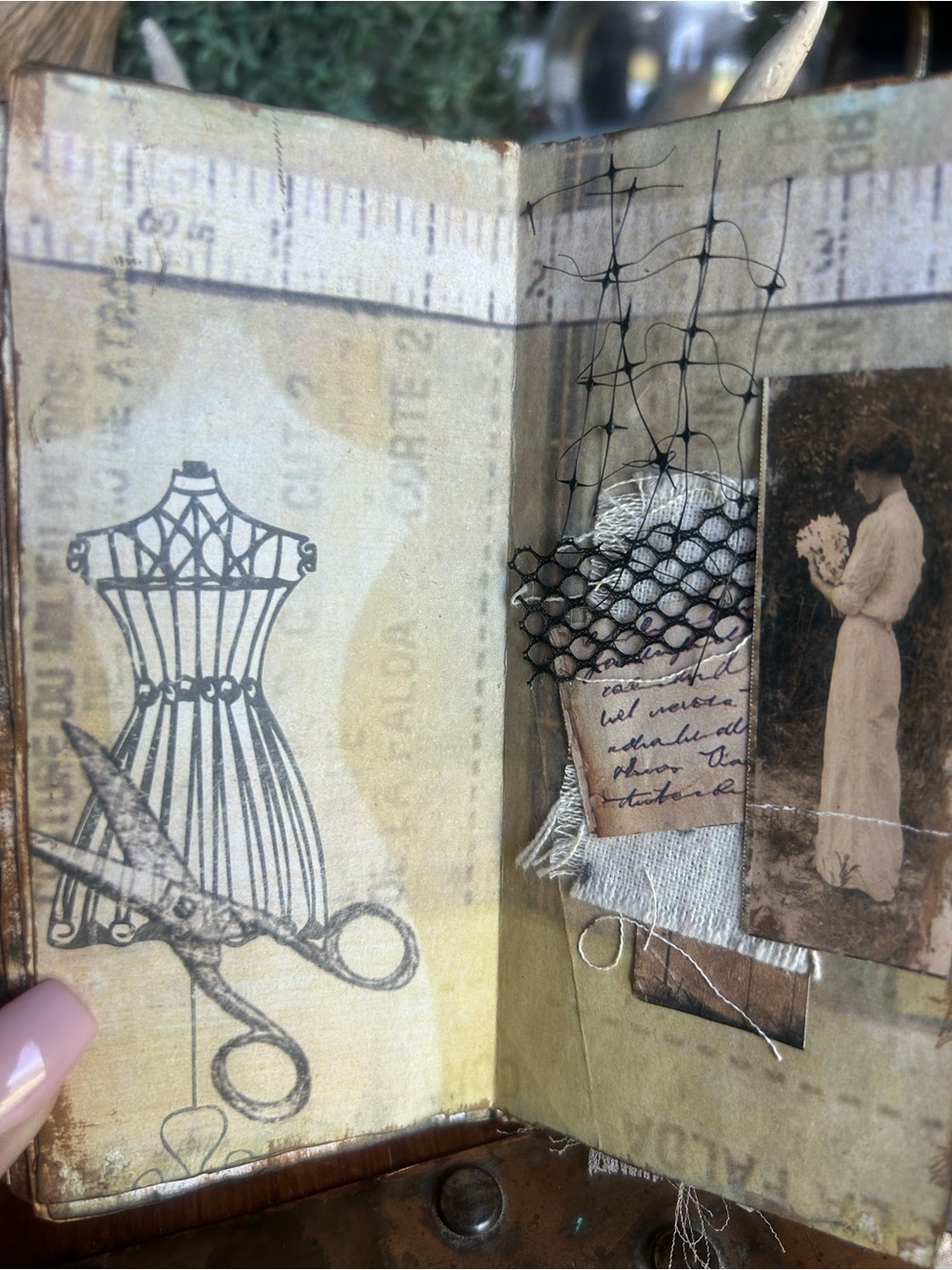 Mini Junk Journal - Picture 5 of 15